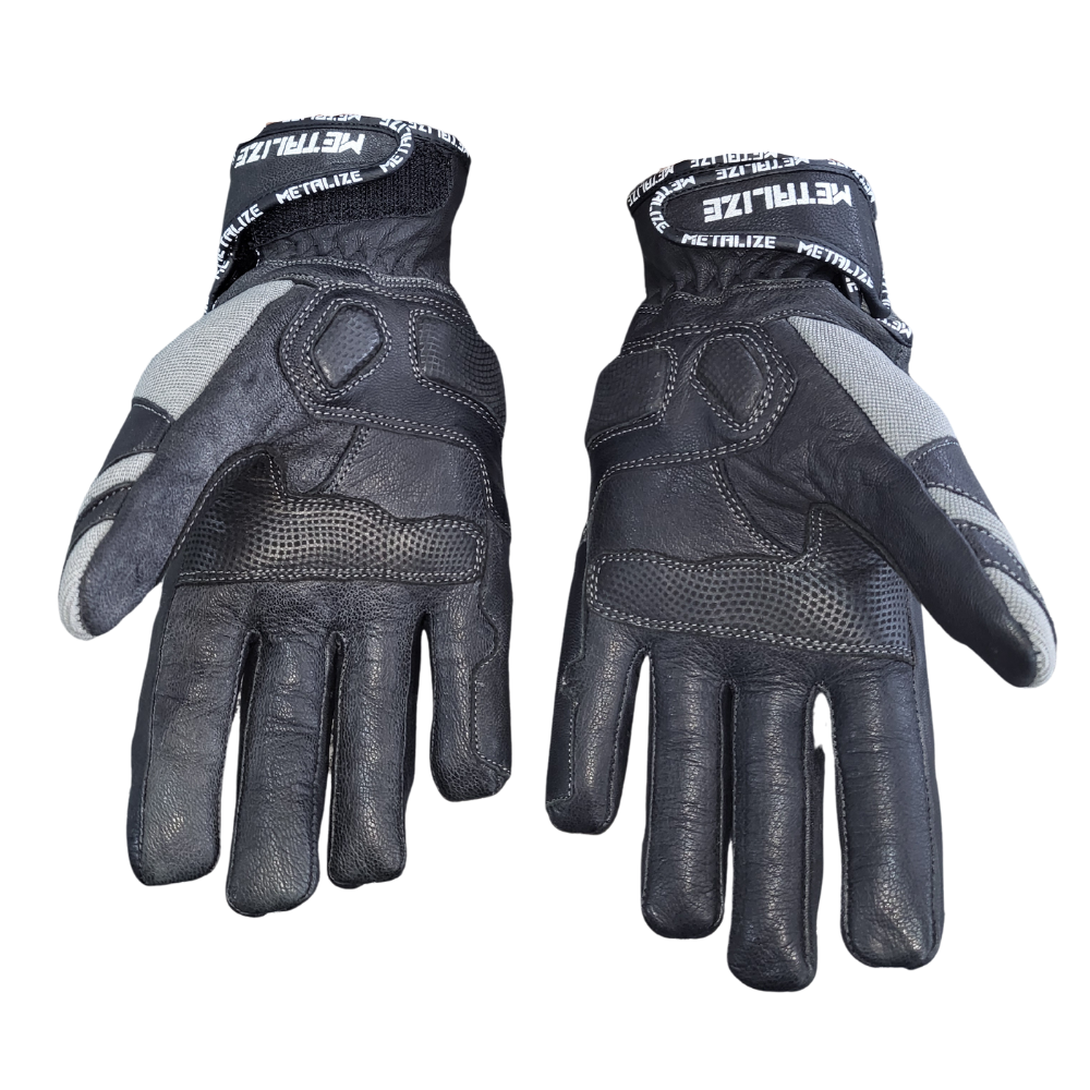 MC Auto: Metalize 261 Grey/Black Shorty Gloves