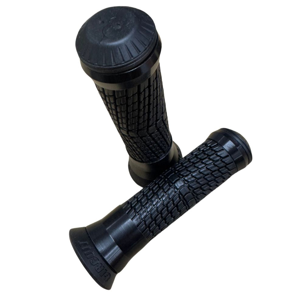 Circuit Equipment Storm Black Grips