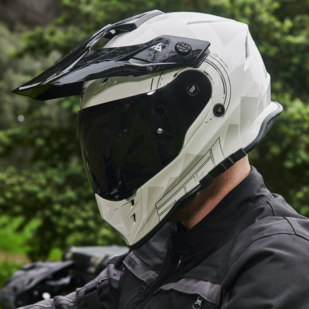 MC Auto: Spirit DSV3 Territory White/Grey Helmet